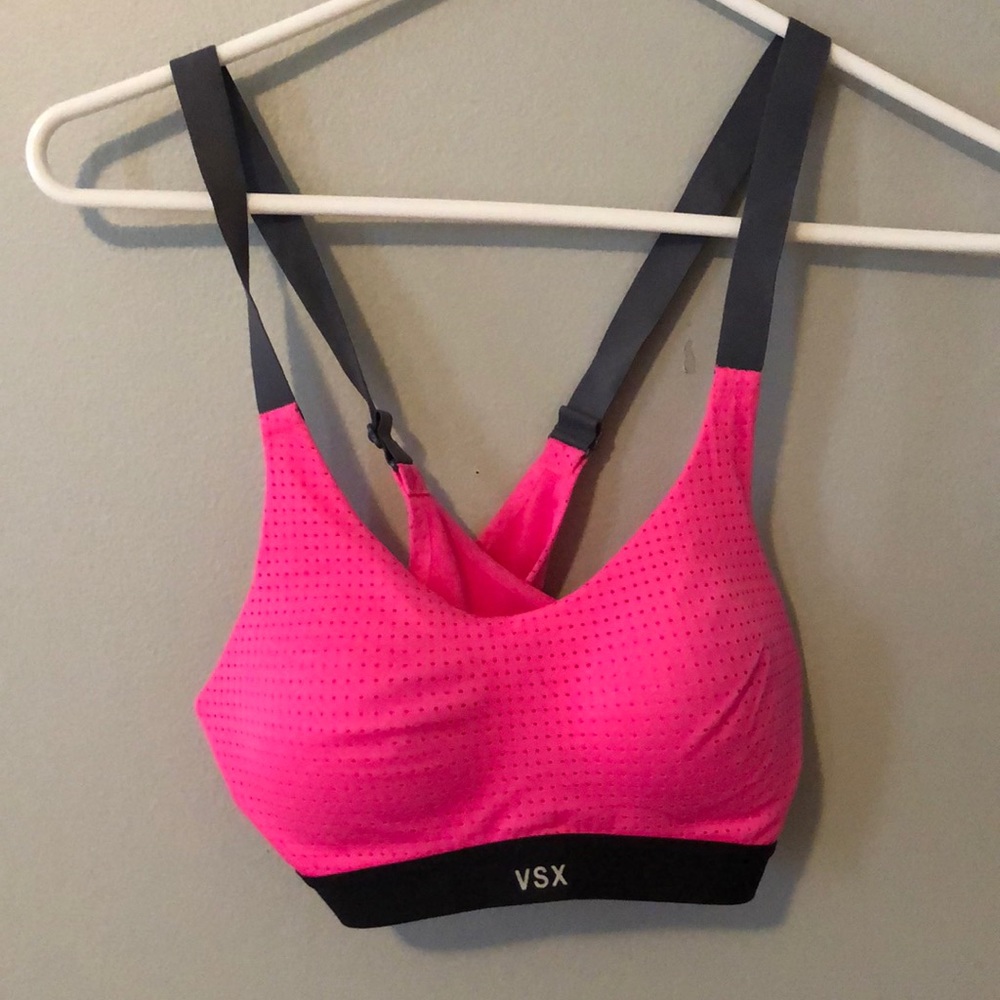 victoria’s secret hot pink sports bra
